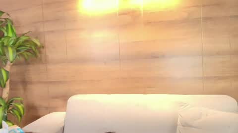 Snapshot of lily_waist chatting on 04-08-26, 03:17 lily_waist online show from 04-08-26, 03:17