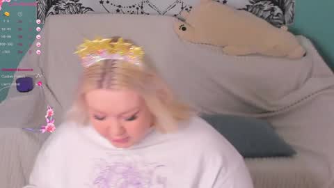 Lily online show from 12-30-24, 07:21