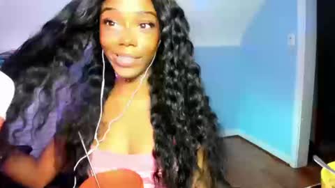 lilyblloom online show from 10-14-25, 01:12