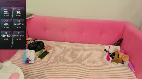 Lily online show from 02-06-25, 05:14