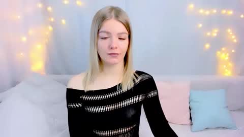 lilydavisss online show from 02-13-26, 02:51