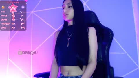 Liliana louise online show from 10-14-25, 10:32