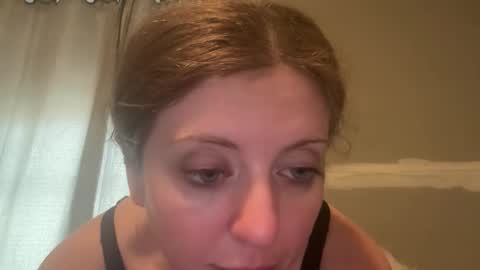 Snapshot of lilymae98 chatting on 06-10-26, 05:34 LilyMae online show from 06-10-26, 05:34