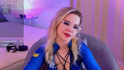 Rose online show from 10-30-25, 05:42