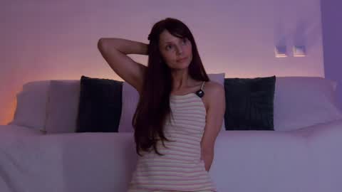 Lily online show from 03-19-26, 07:18