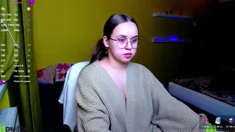 Lily online show from 01-12-26, 04:45