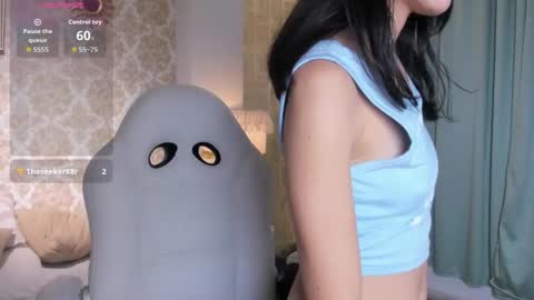 lilythea_ online show from 11-06-25, 09:15