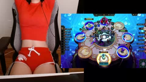 Snapshot of lilythrone chatting on 01-08-25, 06:20 Lily Rone online show from 01-08-25, 06:20