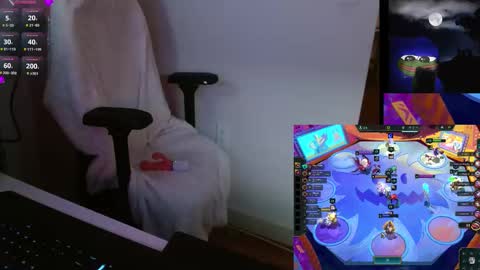 Snapshot of lilythrone chatting on 10-19-25, 01:28 Lily Rone online show from 10-19-25, 01:28