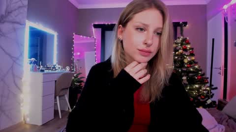Lily online show from 12-29-24, 10:36