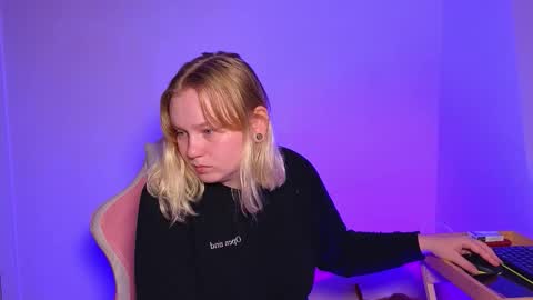 lime cat online show from 09-26-25, 12:47