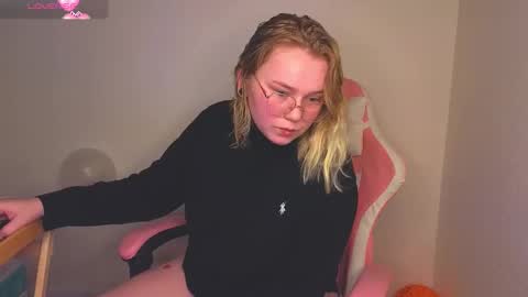 lime cat online show from 11-14-25, 02:10