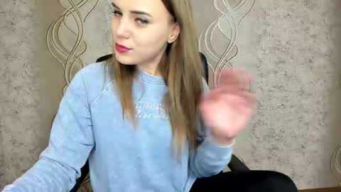    online show from 10-06-25, 01:08