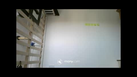 limyisgoddess32 online show from 04-12-26, 12:54