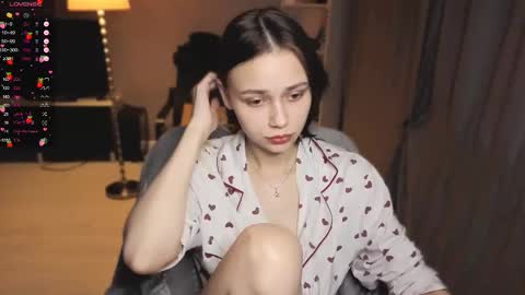 Scarlet online show from 03-19-26, 10:36