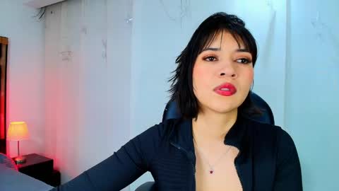  Lina Bedoya  online show from 04-13-26, 11:37