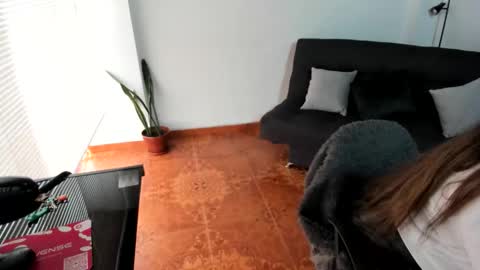Snapshot of lina_browm chatting on 09-25-25, 02:10 Lina Browm online show from 09-25-25, 02:10
