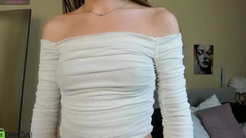 Snapshot of lina_massey chatting on 05-20-26, 12:28 lina_massey online show from 05-20-26, 12:28