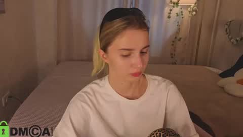 Snapshot of lina_reeds chatting on 07-03-26, 01:23 LINA online show from 07-03-26, 01:23