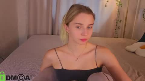 Snapshot of lina_reeds chatting on 07-06-26, 12:51 LINA online show from 07-06-26, 12:51