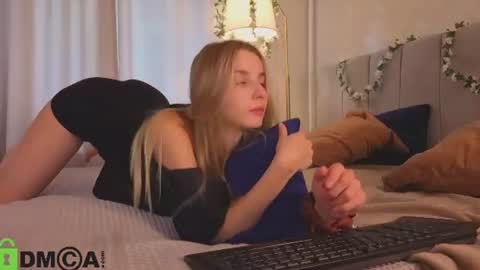 Snapshot of lina_reeds chatting on 07-07-26, 06:47 LINA online show from 07-07-26, 06:47