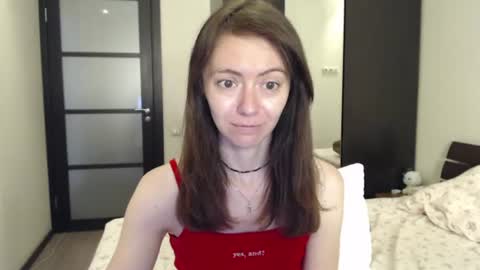 Lina Rouge online show from 06-26-26, 04:50