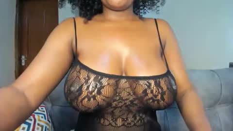 Snapshot of lina_sexy58 chatting on 10-16-25, 11:00 lina sexy58 online show from 10-16-25, 11:00
