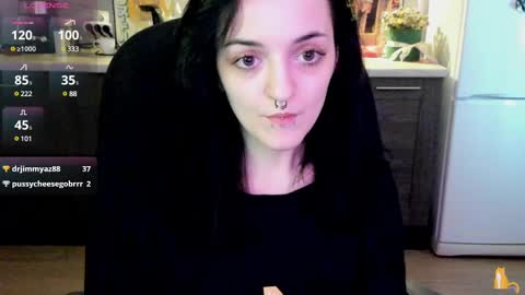 Snapshot of lina_tyaan chatting on 03-07-25, 10:56 Lina 3 1715622743 online show from 03-07-25, 10:56