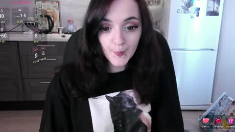 Lina 3  1715622743 online show from 04-08-26, 08:14