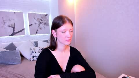 Lina online show from 12-22-24, 02:39