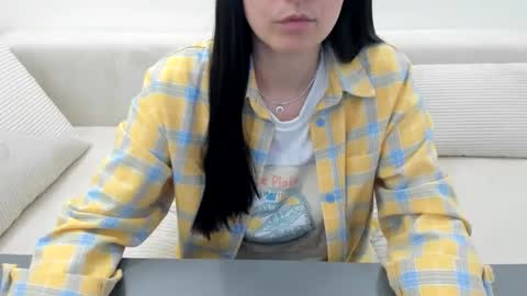 Snapshot of linabay2 chatting on 05-16-26, 06:43 linabay2 online show from 05-16-26, 06:43