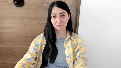 Snapshot of linabay2 chatting on 06-19-26, 06:07 linabay2 online show from 06-19-26, 06:07