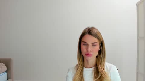 linabey online show from 10-20-25, 11:21