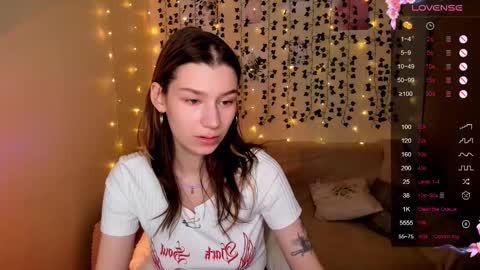 Lina online show from 11-06-25, 08:48