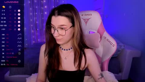 Lina online show from 02-17-26, 08:11