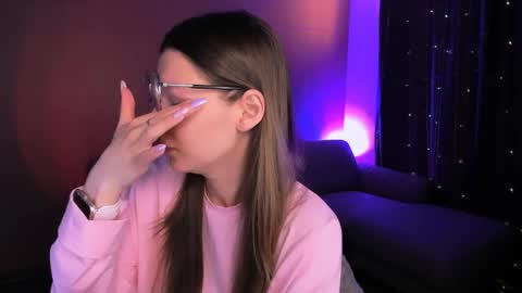 Lina online show from 04-17-26, 02:14