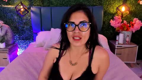 Lina  online show from 11-22-25, 12:59