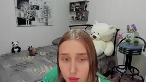 Lina online show from 03-12-25, 12:53