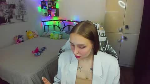 Snapshot of linatruly chatting on 04-25-26, 10:07 Lina online show from 04-25-26, 10:07