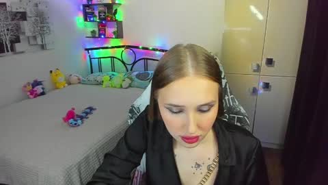 Snapshot of linatruly chatting on 05-08-26, 09:42 Lina online show from 05-08-26, 09:42