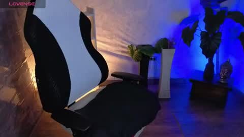 Snapshot of linceadictiva chatting on 06-28-26, 03:40 LINCE online show from 06-28-26, 03:40
