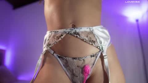 Snapshot of lincy_rios chatting on 04-18-26, 08:31 Lincy Rios online show from 04-18-26, 08:31