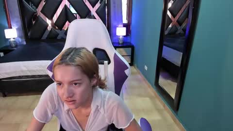  Linda  online show from 02-22-25, 06:41