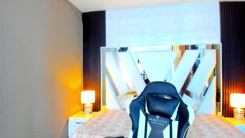  Linda  online show from 10-18-25, 06:41