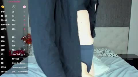 Linda  GMT2 Mon Tu Fri Sa Su  0300am-1000 am online show from 12-13-24, 06:00