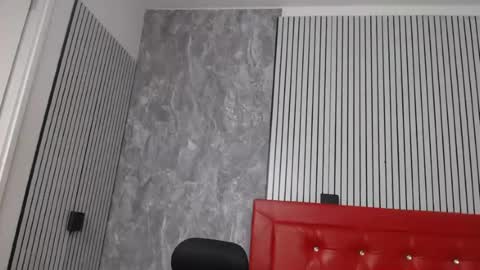 Snapshot of linda__mature chatting on 06-15-26, 11:56 Linda online show from 06-15-26, 11:56