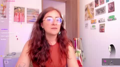 Snapshot of linda_giggle chatting on 06-01-26, 07:26 Giggles online show from 06-01-26, 07:26
