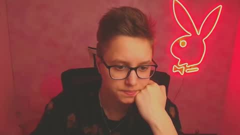 Linda online show from 03-12-25, 04:35