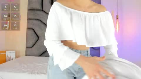 Snapshot of linda_saenz1 chatting on 06-06-26, 11:26 Linda Saenz online show from 06-06-26, 11:26