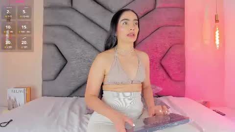 Snapshot of linda_saenz1 chatting on 07-04-26, 11:27 Linda Saenz online show from 07-04-26, 11:27